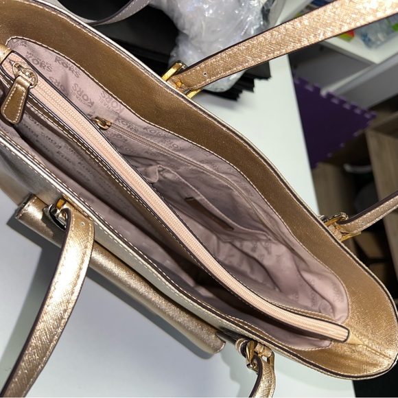 AUTHENTIC MICHAEL KORS - Picture 4 of 8